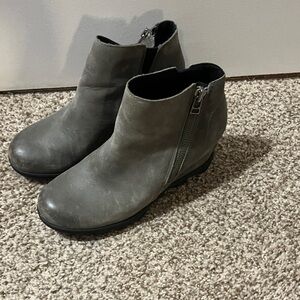 Sorel Gray Ankle Boots